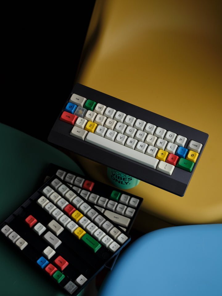 [Group-Buy] PBS Retro S.M AG Keycaps