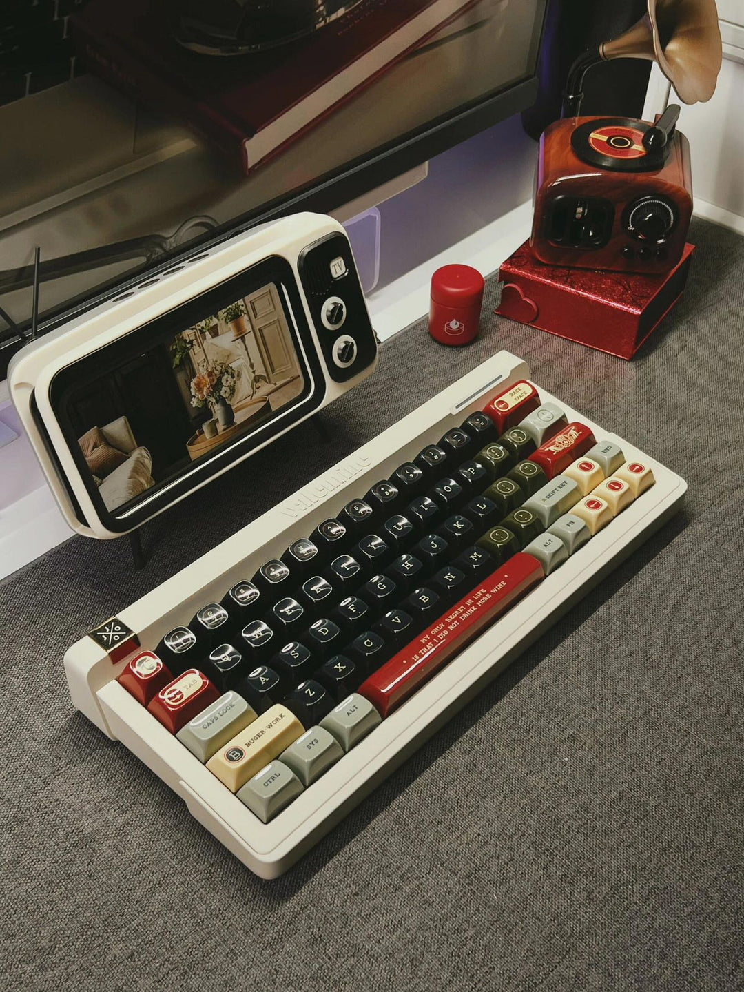 WINMIX - Keycaps - GSA x Buger Work Comrade Keycaps - Keebz N Cables