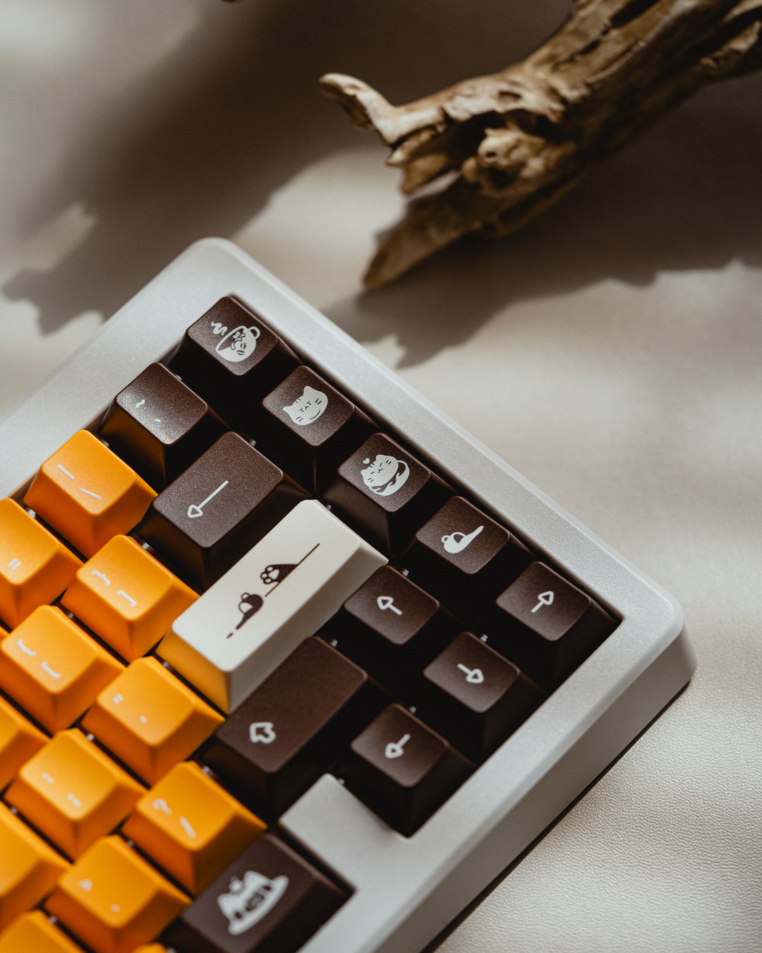 KCH - Keycaps - [Pre-order] KCH Nekoccino Keycaps - Keebz N Cables
