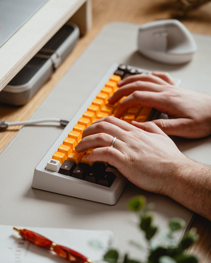 KCH - Keycaps - [Pre-order] KCH Nekoccino Keycaps - Keebz N Cables