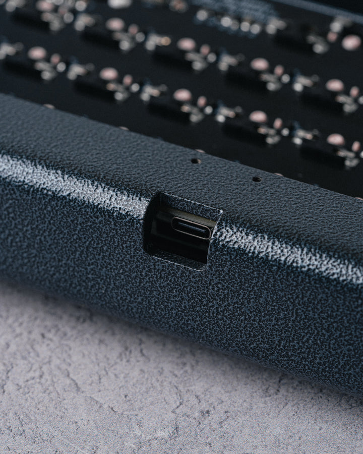 [Group-buy] Float65 65% Bent Steel Custom Keyboard Kit