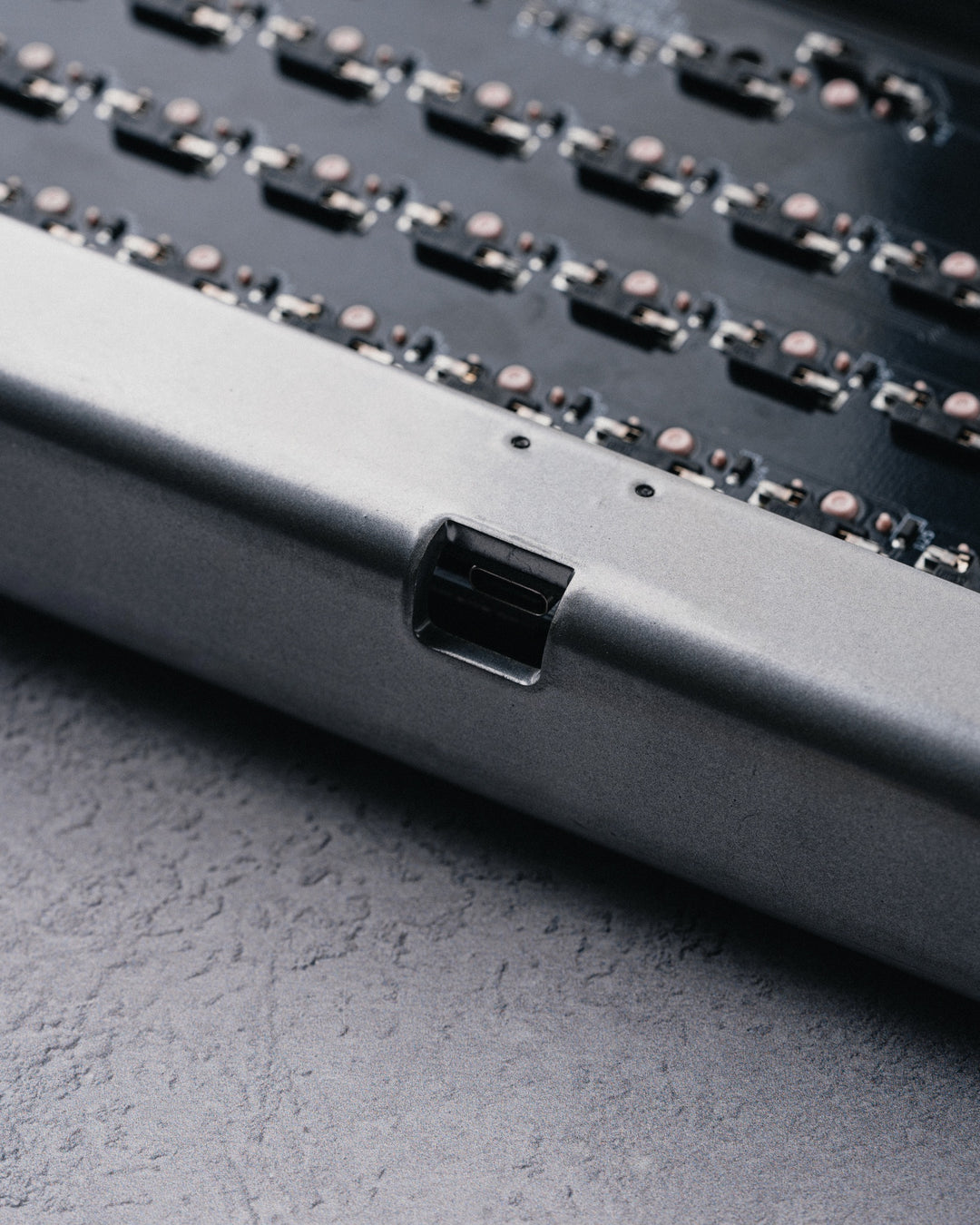 [Group-buy] Float65 65% Bent Steel Custom Keyboard Kit