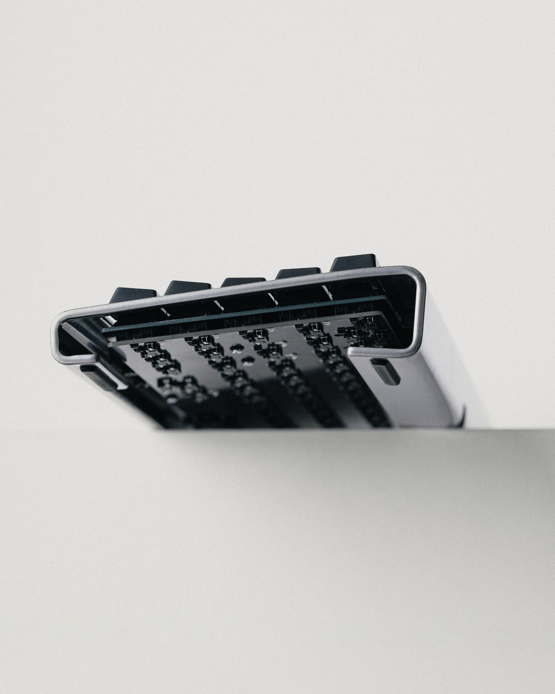 [Group-buy] Float65 65% Bent Steel Custom Keyboard Kit