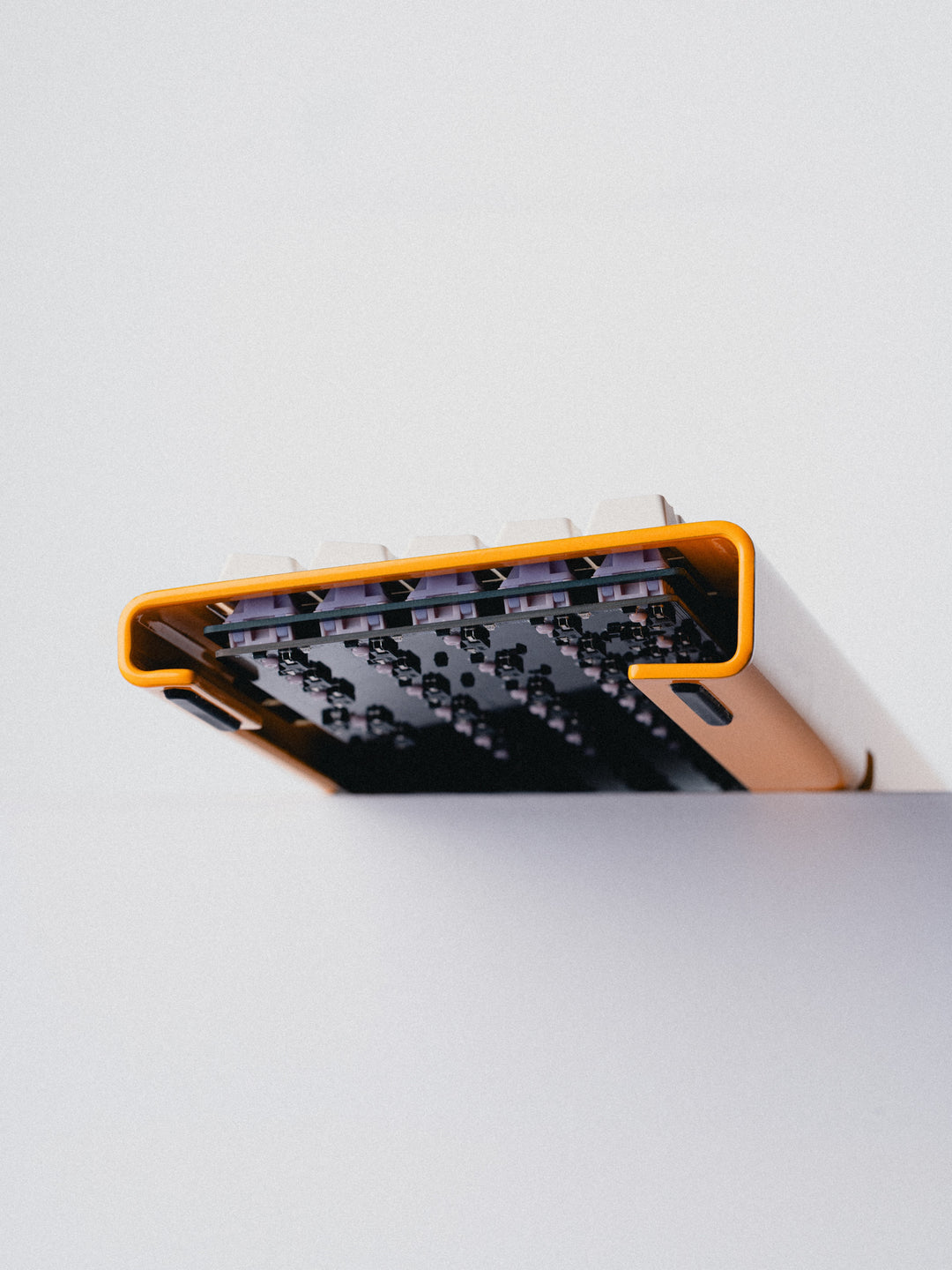 [Group-buy] Float65 65% Bent Steel Custom Keyboard Kit