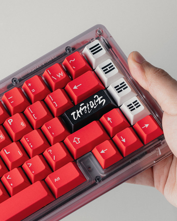 [Group-Buy] GMK Red Devil R2 Keycaps