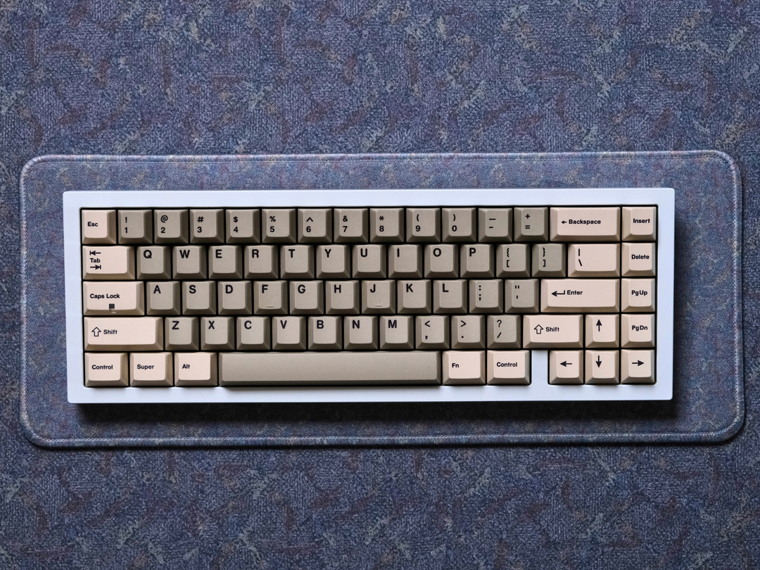 [Group-Buy] Transit R3 Deskmat