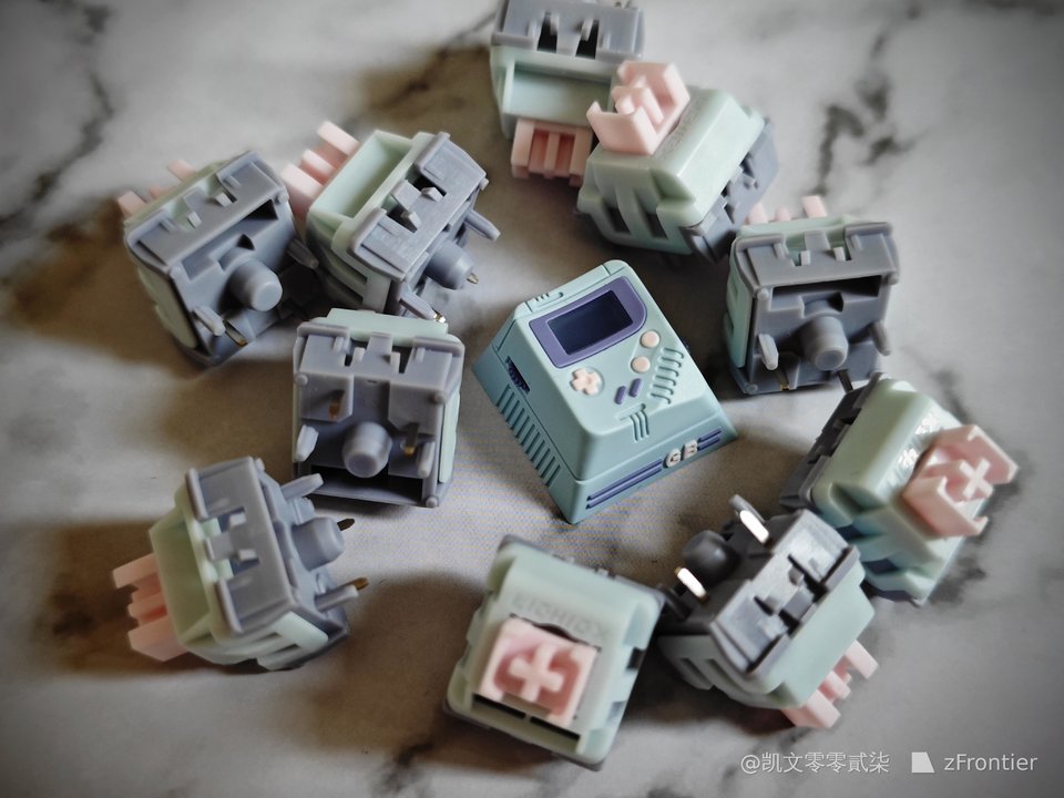 ZMKC - Keyboard Switches - ZMKC x XCJZ Pocket Game Console Artisan Keycap - LUCY Edition - Keebz N Cables